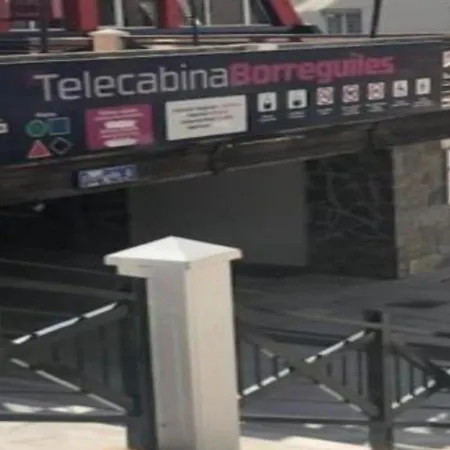 Ameto En La Plaza Pradollano