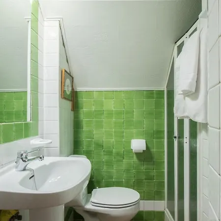 Ameto En La Plaza Pradollano