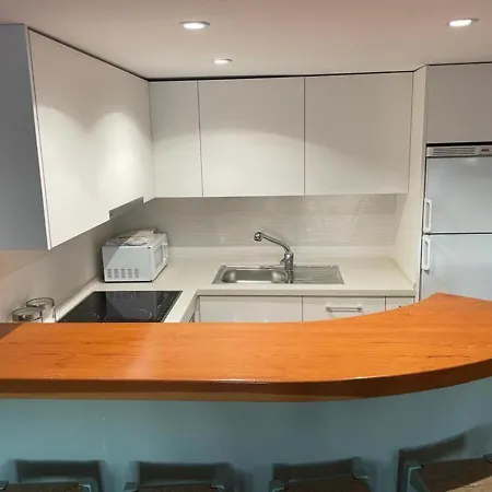 Ameto En La Plaza Pradollano