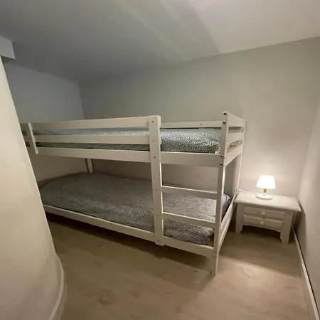 Ameto En La Plaza Pradollano