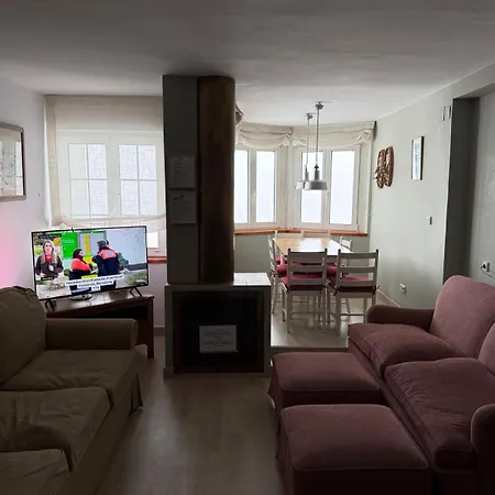 Ameto En La Plaza Pradollano