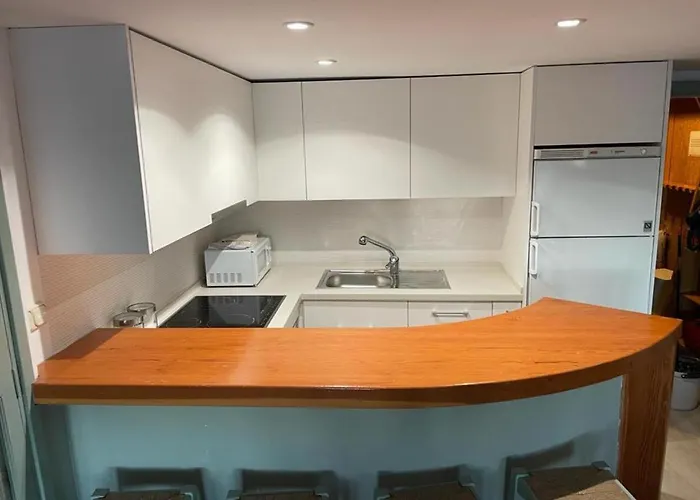 Ameto En La Plaza Pradollanojunto Al Telecabina Borreguiles Apartamento *