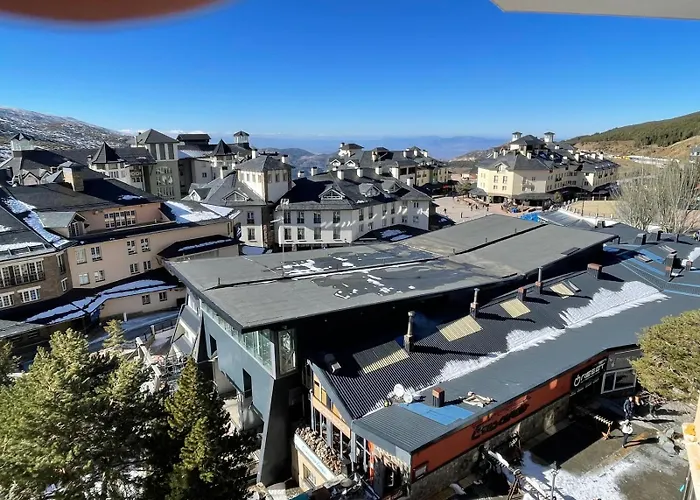 Ameto En La Plaza Pradollanojunto Al Telecabina Borreguiles Apartamento *