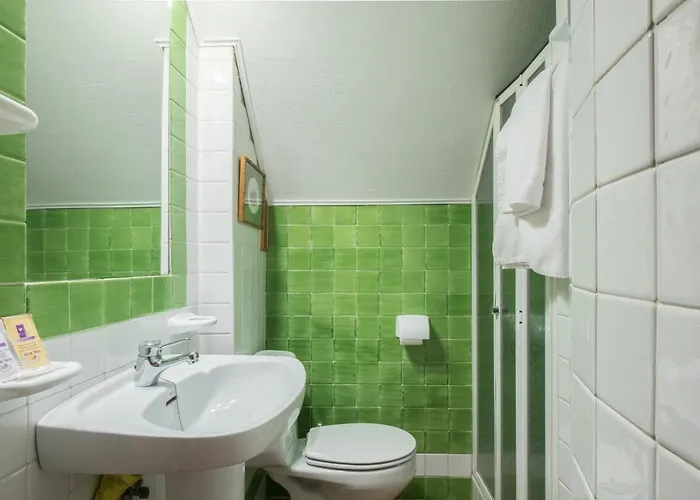 Ameto En La Plaza Pradollano