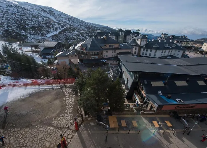 Ameto En La Plaza Pradollano