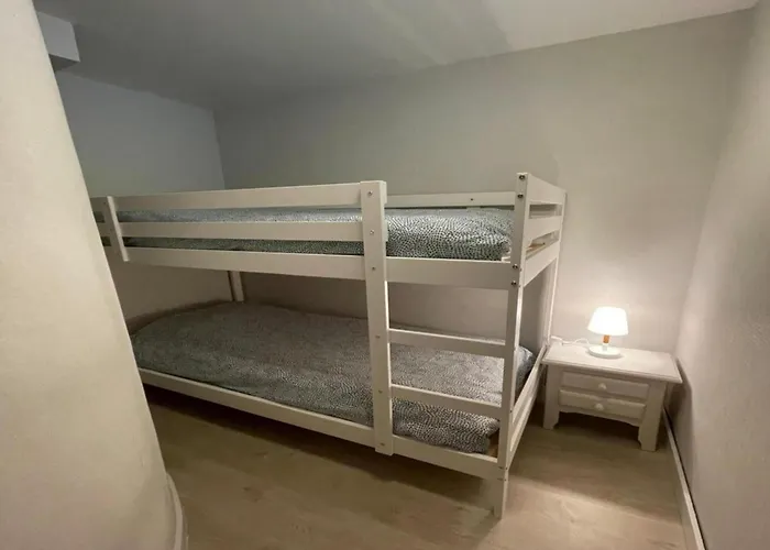 Ameto En La Plaza Pradollano